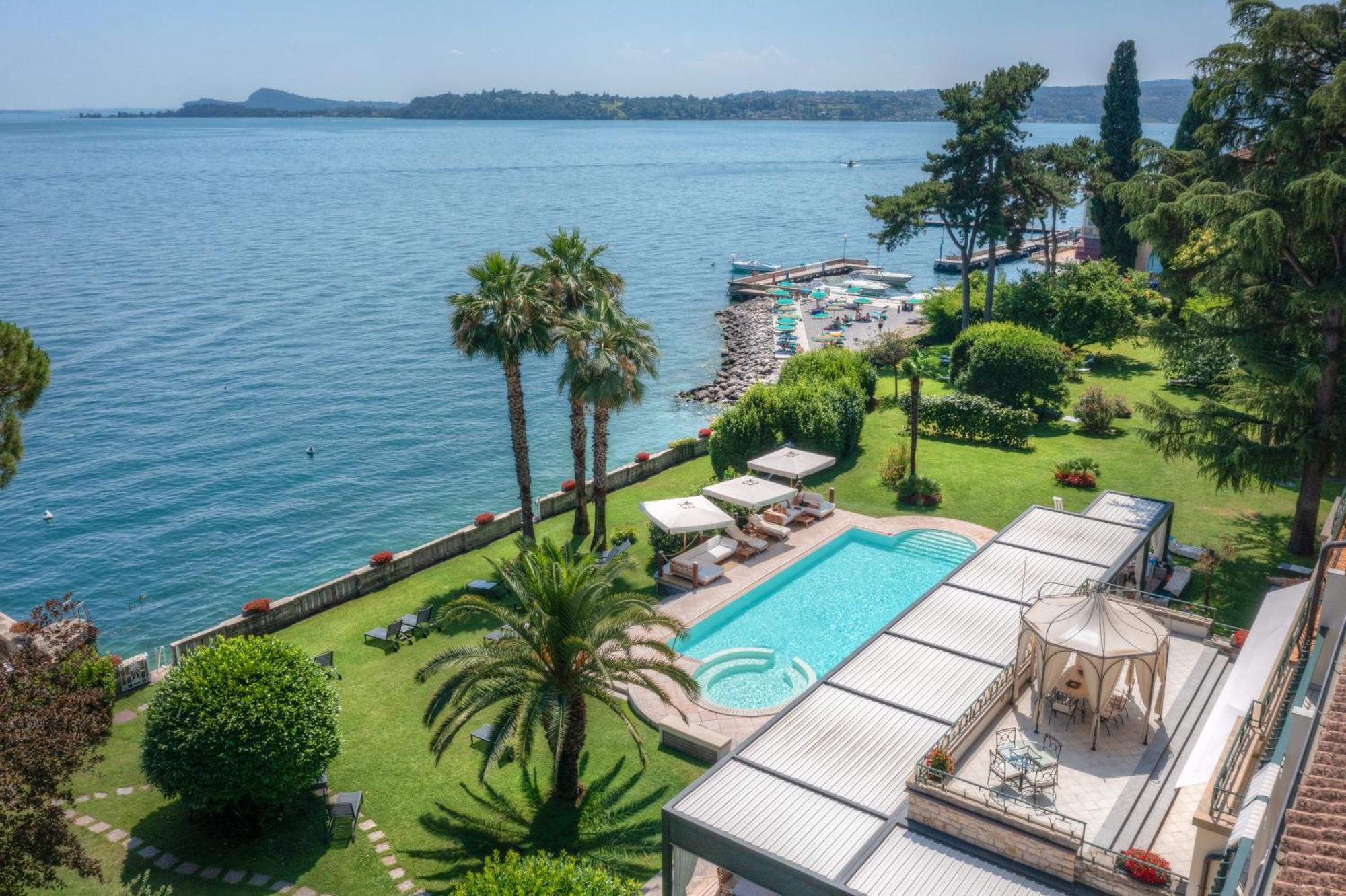 Hotel Villa Capri Gardone Riviera Exterior foto